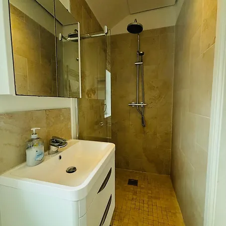 Semesterbostad Jabry House *